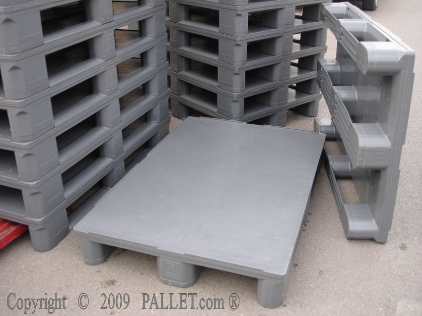 STACKABLE PALLETs